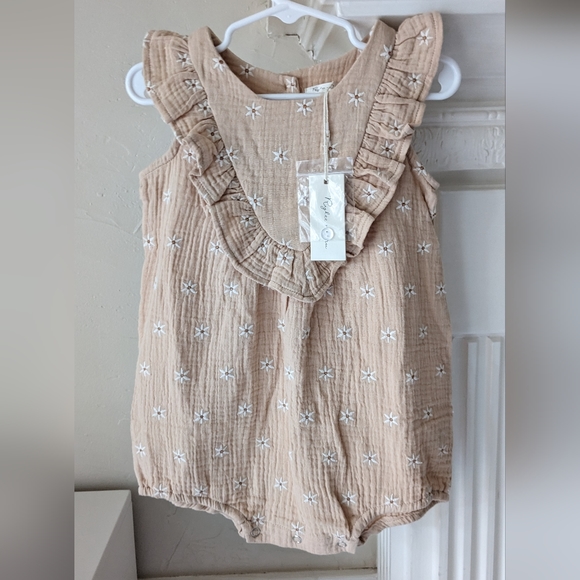 Rylee + Cru | maisie romper in daisy embroidery 2-3Y - Picture 2 of 2